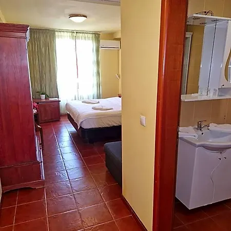 Francesca Hotel