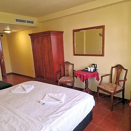 Francesca Hotel