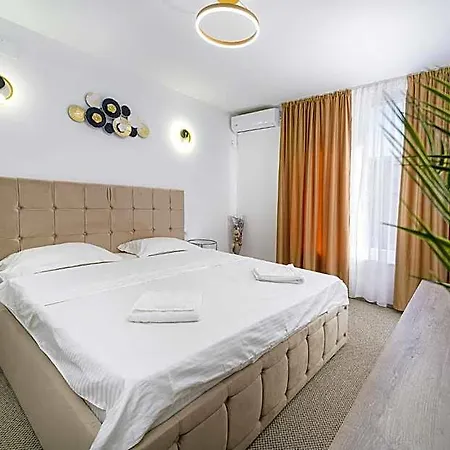 Francesca Hotel